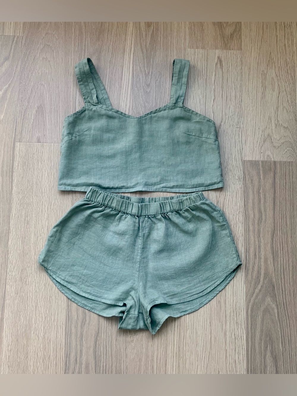 Organic Linen Set- Mate the Label, crop top & shorts - Picture 6 of 7